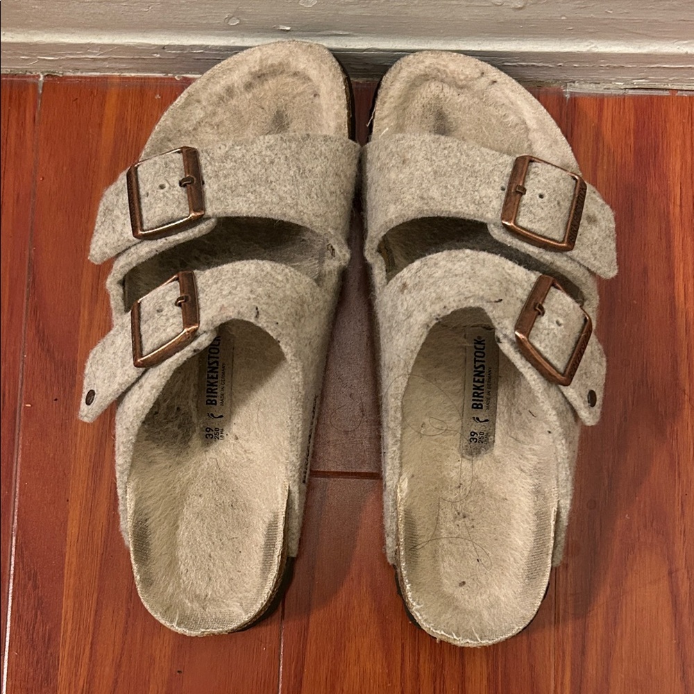 Birkenstock Beige Wool Sandals with Buckles
